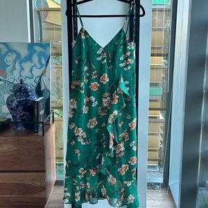 Bardot size 10 green dress